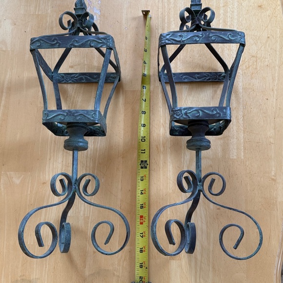 Vintage-Style Black Metal Wall Sconces - Picture 3 of 6